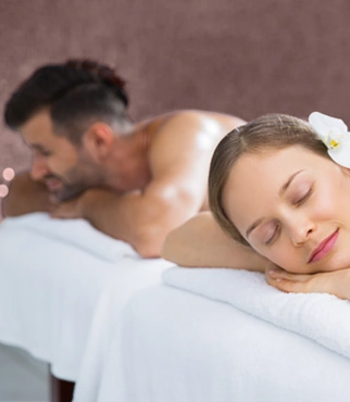 Тайський масаж для двох у Noelle Київ як спільний SPA-відпочинок для релаксу, тепла та розслаблення тіла.