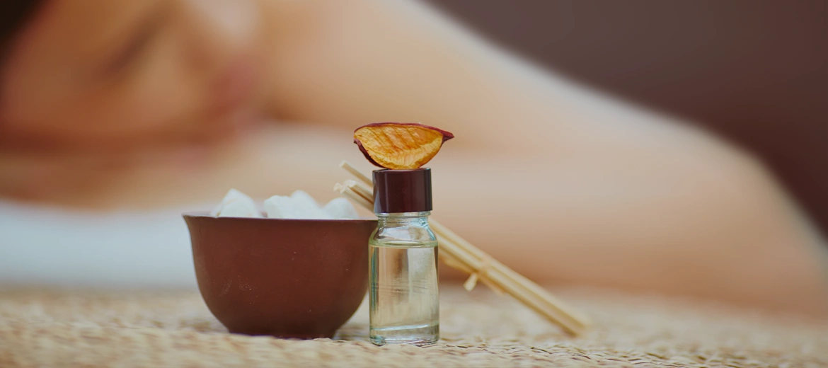 Тайський SPA-масаж з ароматами у Noelle Київ для розслаблення тіла, спокою та wellness-атмосфери.