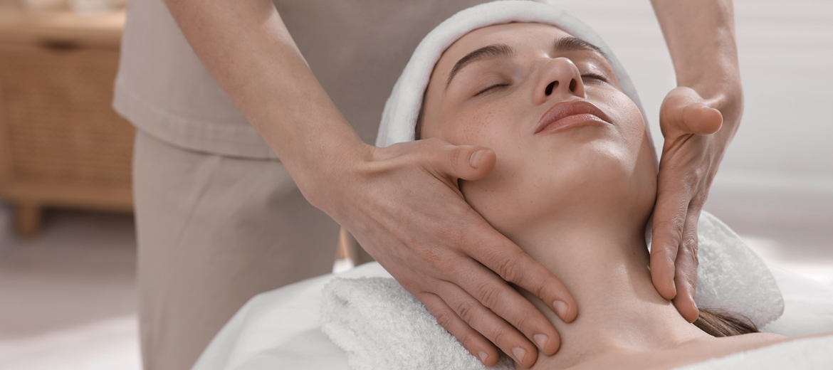 Преміальні wellness процедури для обличчя та тіла у Noelle Комплексний wellness догляд і масаж обличчя для відновлення сил, зняття напруги та глибокого релакс у Noelle